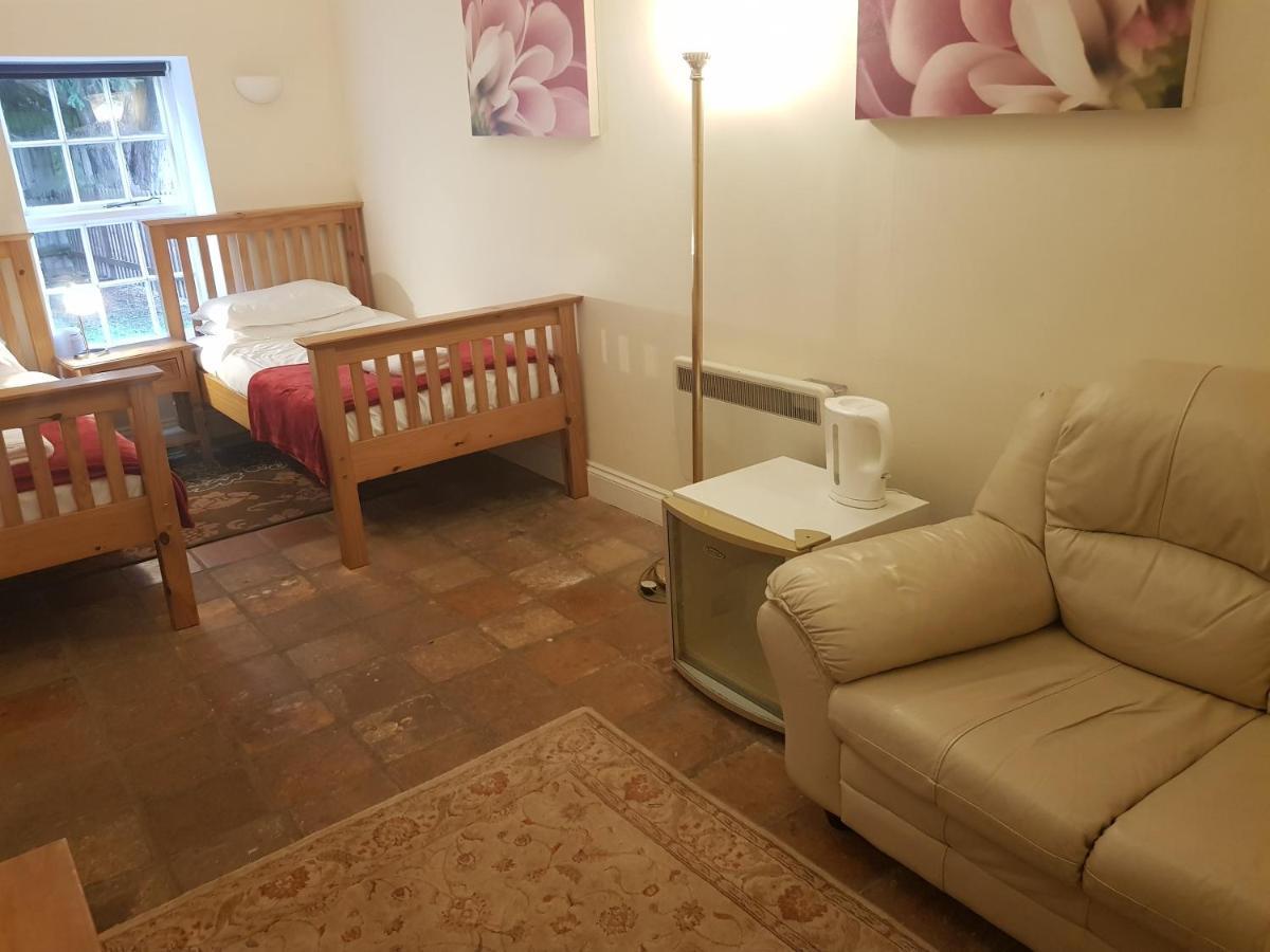Stable Court Hotel Holt  Quarto foto